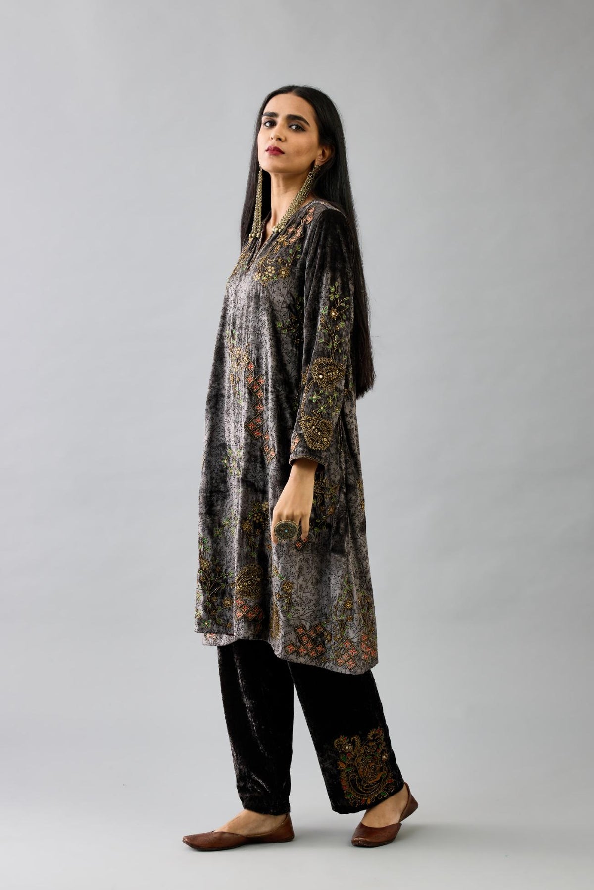Grey silk velvet short easy fit kurta set with straight hem and all-over hand block print, highlighted with beads, sequins and zari work.