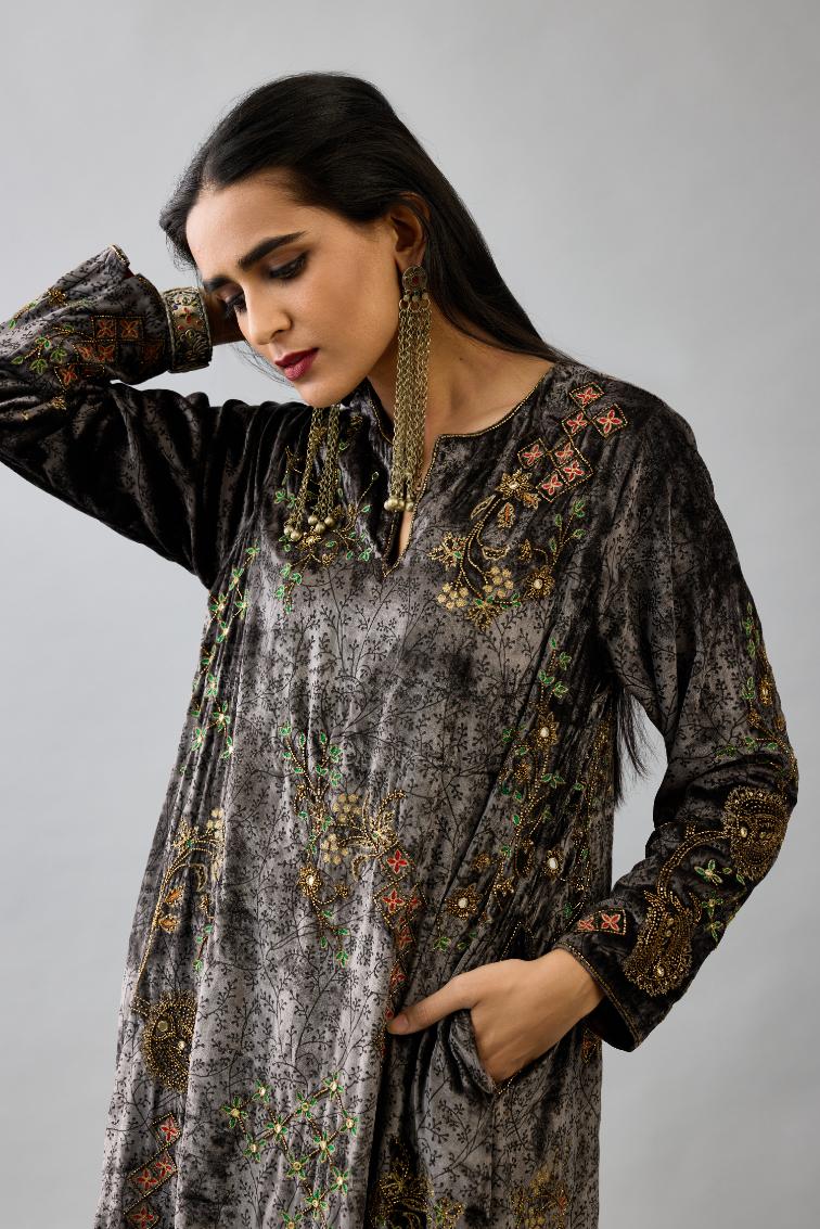 Grey silk velvet short easy fit kurta set with straight hem and all-over hand block print, highlighted with beads, sequins and zari work.