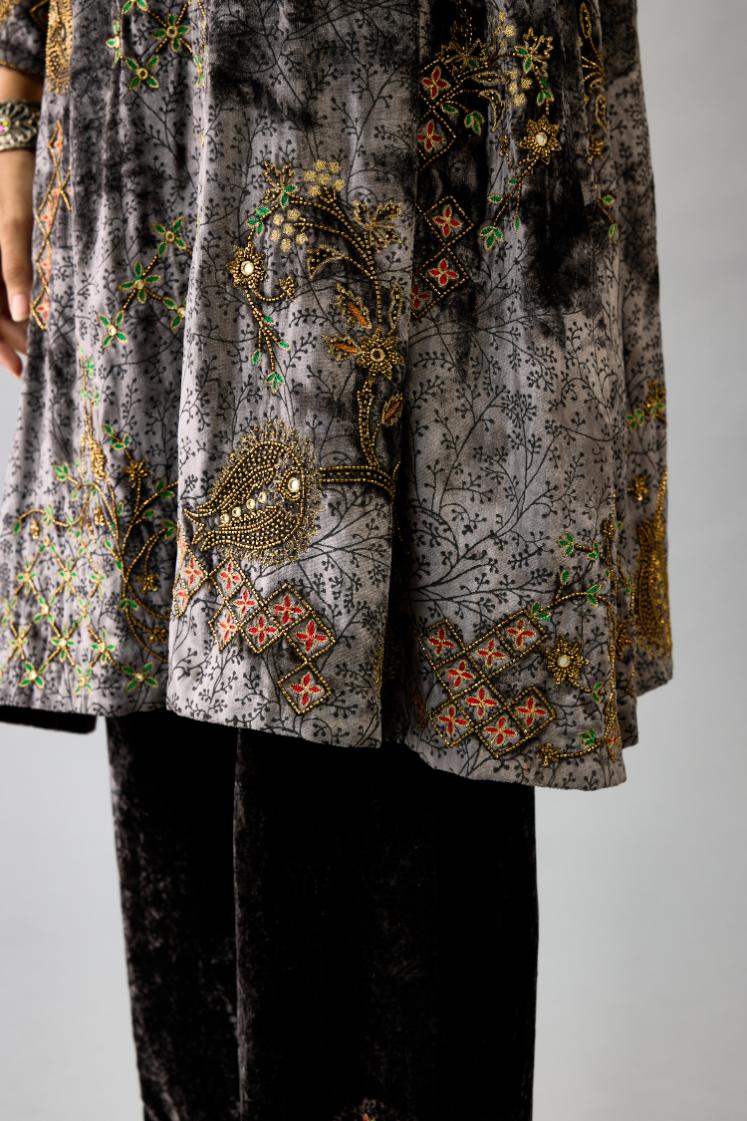 Grey silk velvet short easy fit kurta set with straight hem and all-over hand block print, highlighted with beads, sequins and zari work.