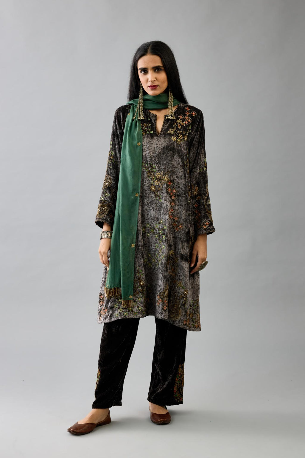 Grey silk velvet short easy fit kurta set with straight hem and all-over hand block print, highlighted with beads, sequins and zari work.