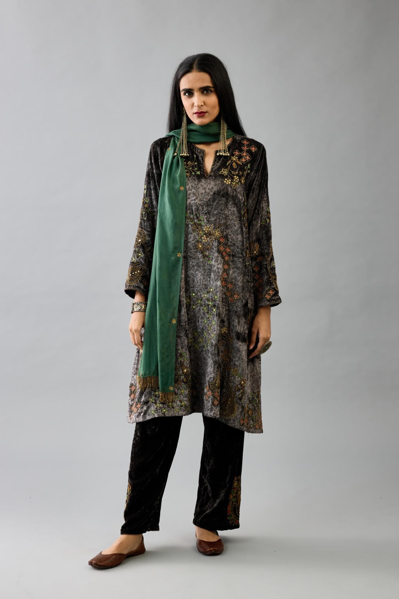 Grey silk velvet short easy fit kurta set with straight hem and all-over hand block print, highlighted with beads, sequins and zari work.
