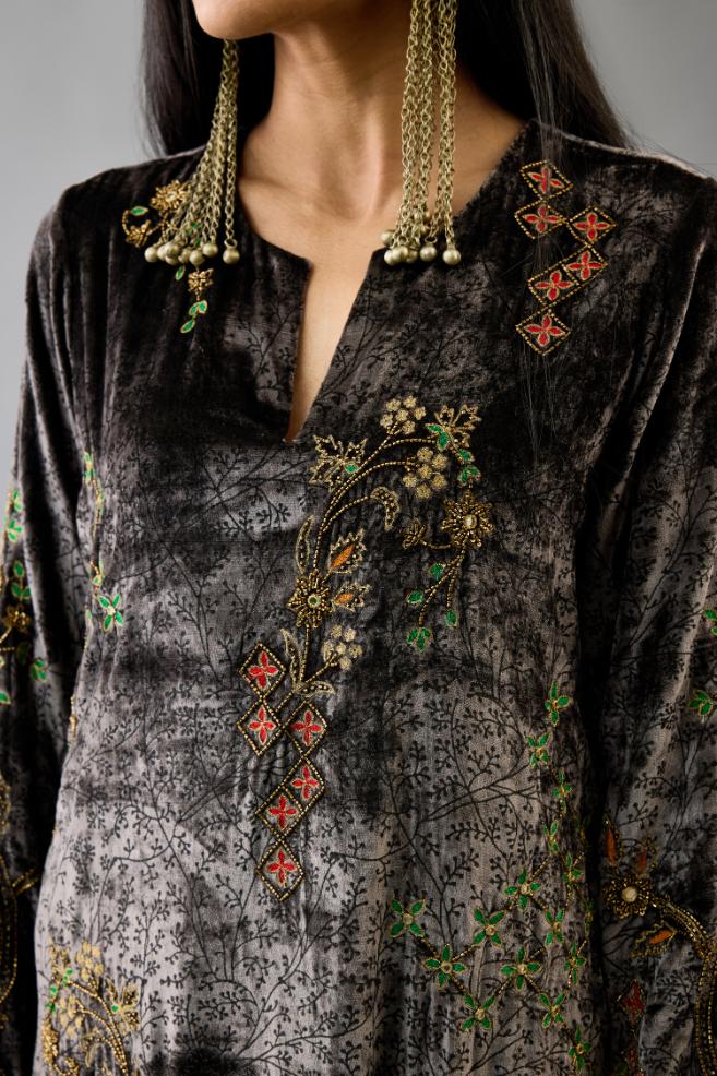 Grey silk velvet straight mid length kurta with all-over hand block print, highlighted with beads, sequins and zari work.