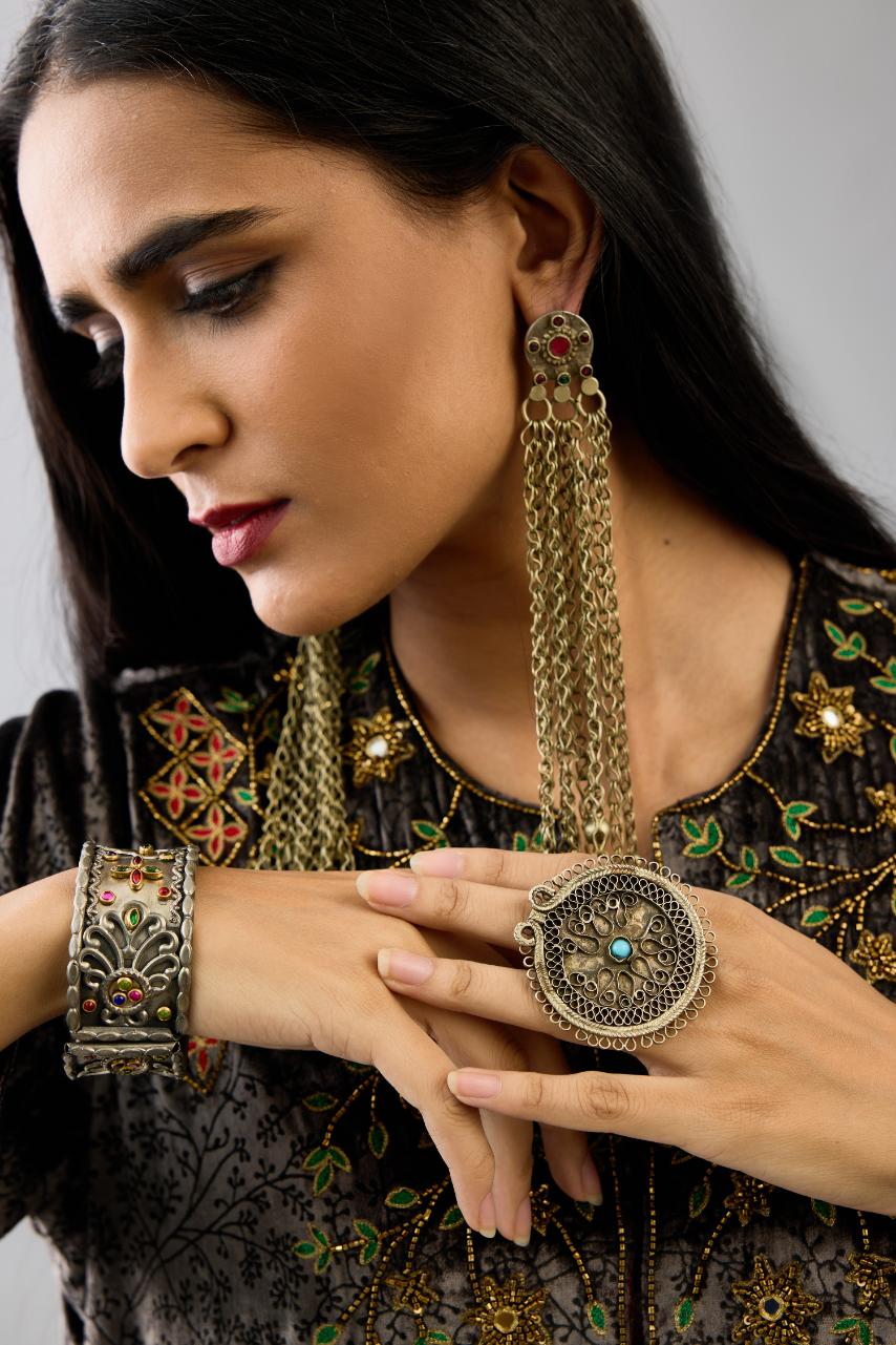 Grey silk velvet straight mid length kurta with all-over hand block print, highlighted with beads, sequins and zari work at neck & hem.