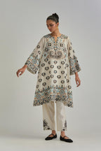 Off White silk Chanderi straight hem mid-length abha style kurta set with bold appliqué embroidery along with earthy-coloured Aari thread work and tassels.
