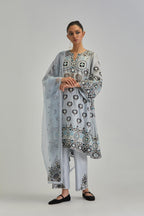 Blue silk organza dupatta with appliqué work and earthy coloured flower embroidery all-over the dupatta.