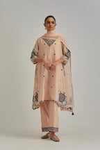 Pink silk Chanderi short V-neck kurta set, with straight hem and side pockets, decorated with fine appliqué and Aari thread embroidery.