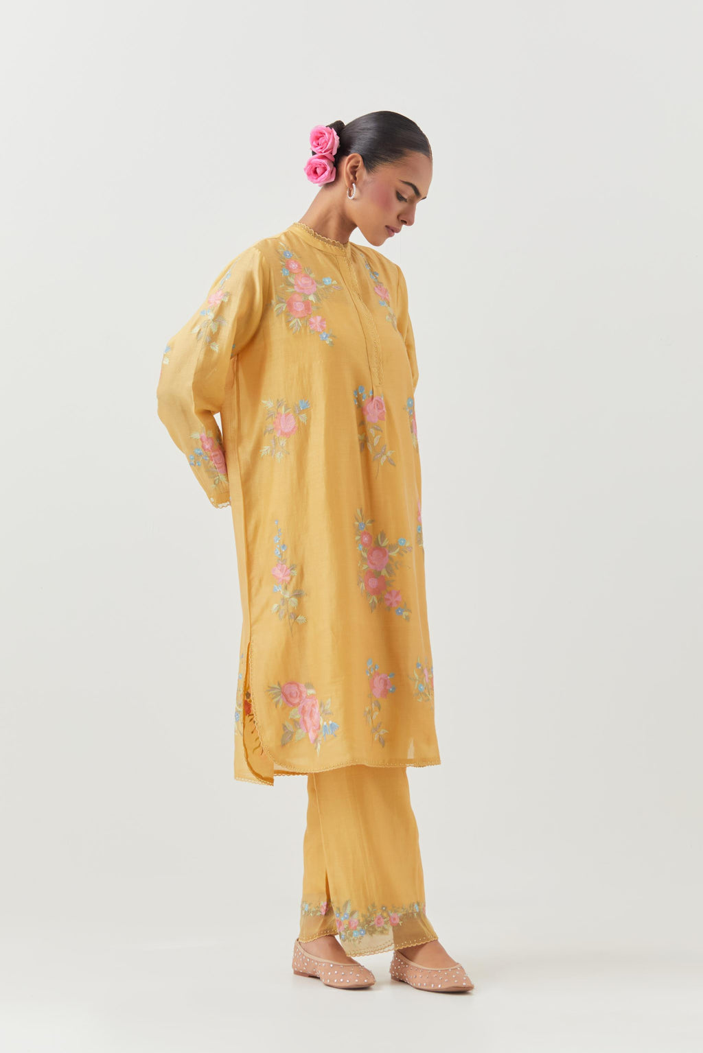 Yellow silk chanderi short, shirt-kurta set with all-over embroidered thread roses.