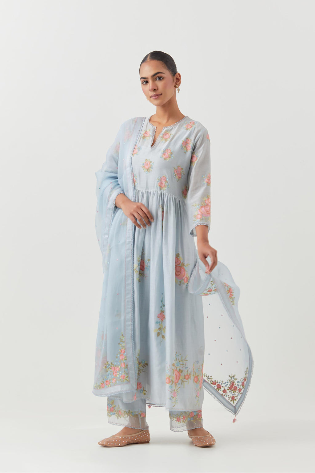 Blue silk chanderi Kurta dress set with all-over assorted thread embroidery floral bunches.