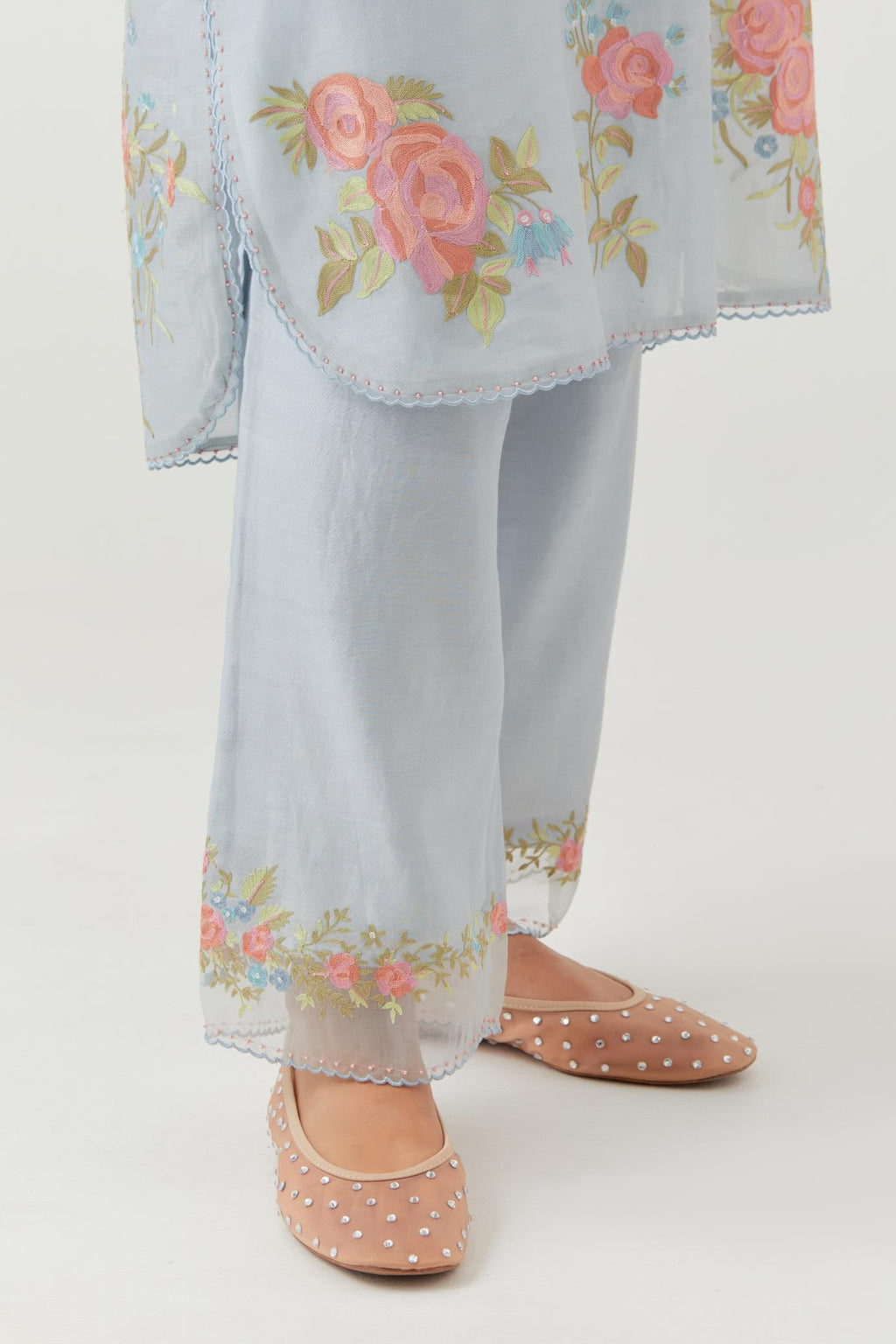 Blue silk chanderi short, shirt-kurta set with all-over embroidered thread roses.