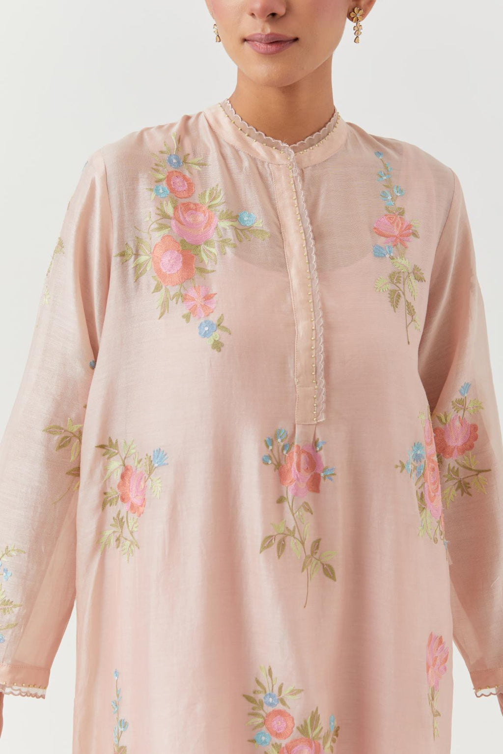 Pink silk chanderi short, shirt-kurta set with all-over embroidered thread roses.