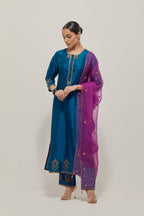 Purple silk organza dupatta with all-over delicate sequins and bead small booti, finished with applique bandhani-inspired motifs at all four corners.