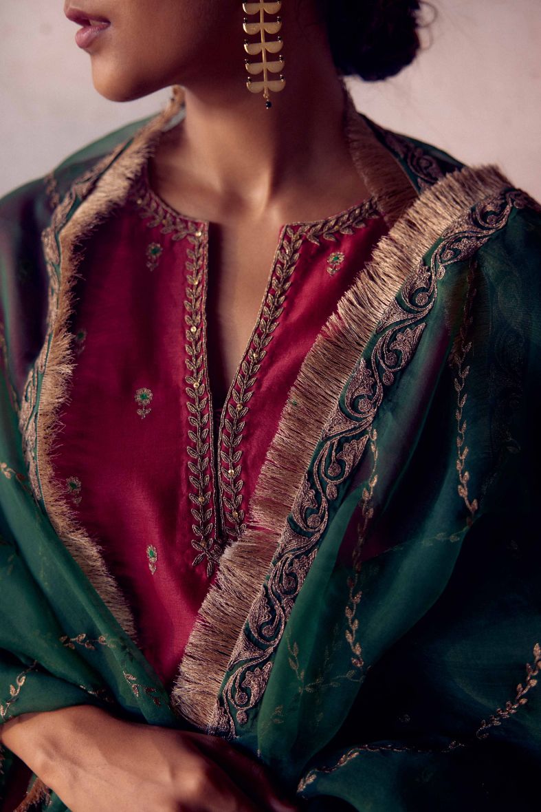Fuchsia silk chanderi short kurta set with all-over silk thread jaal embroidery, detailed with gold dori embroidery.