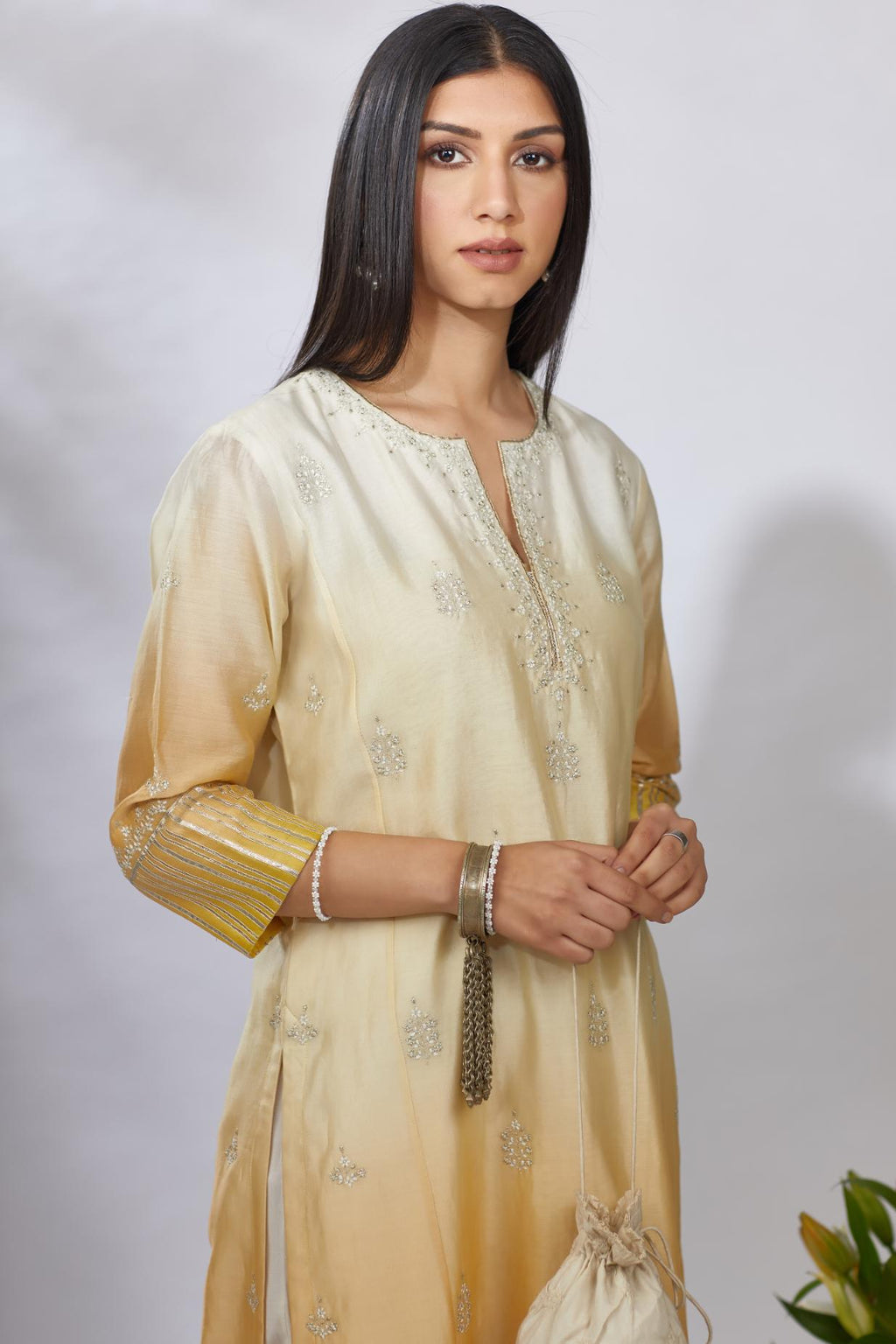 Ombre dyed straight kurta set, detailed with floral thread and zari embroidery