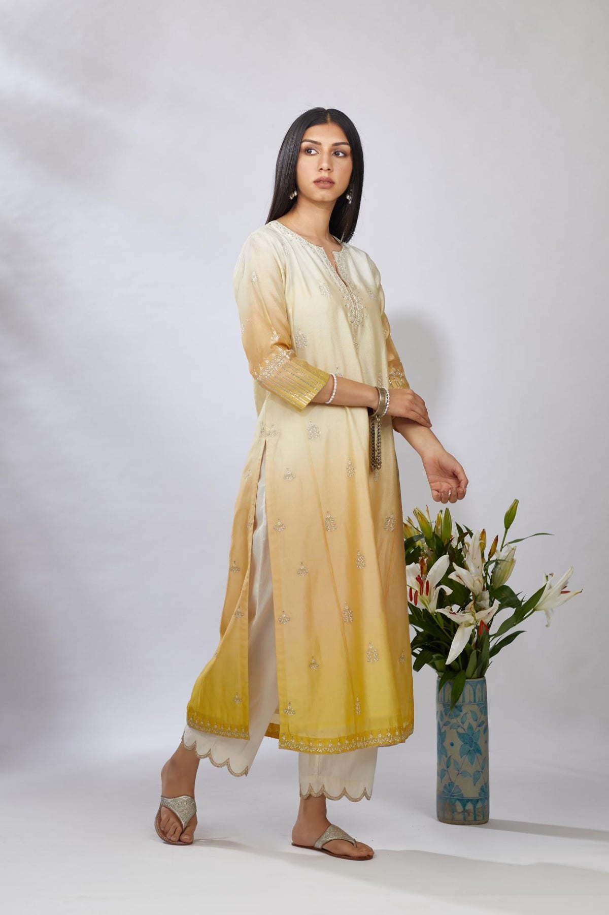 Ombre dyed straight kurta set, detailed with floral thread and zari embroidery