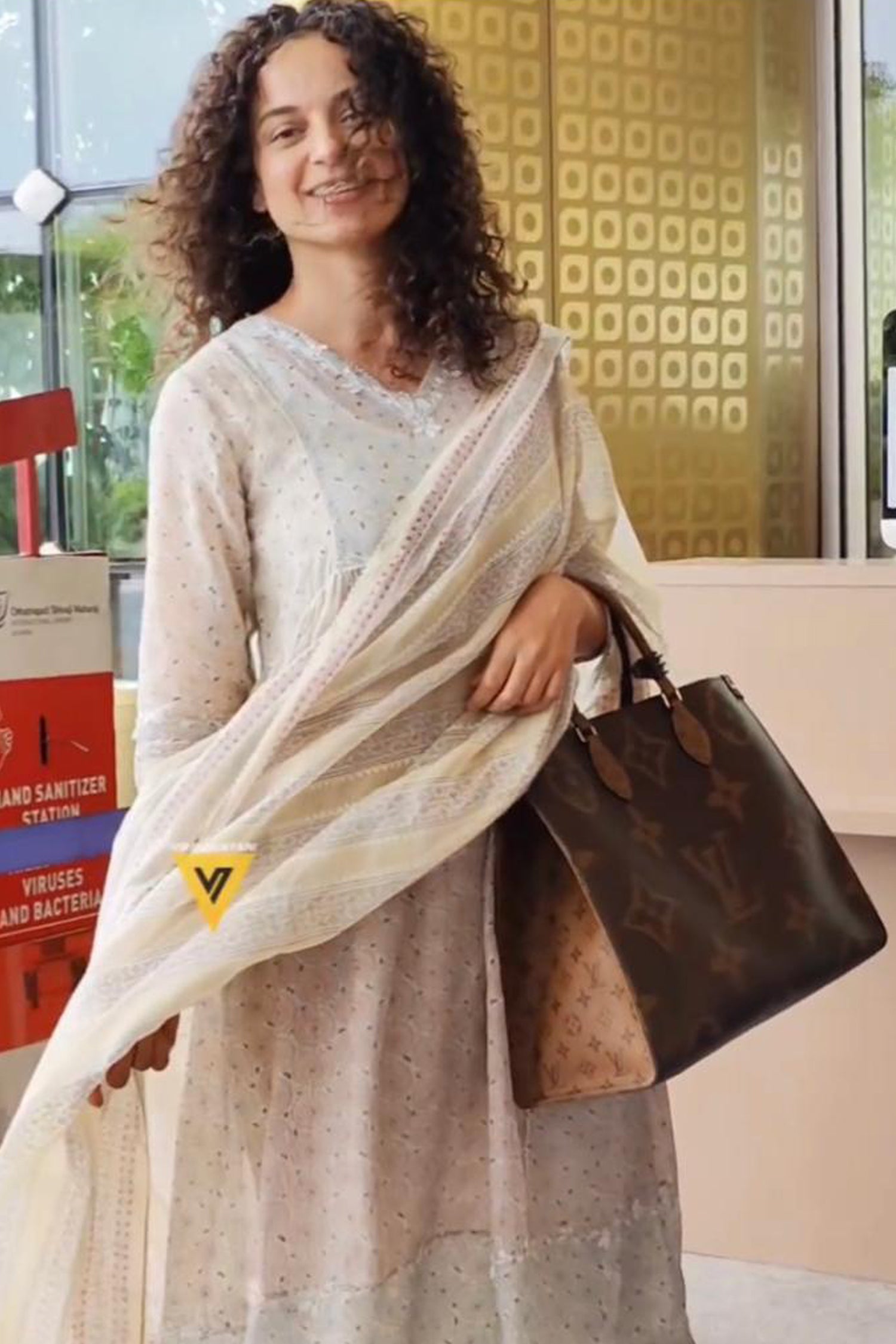Mixed print hand-block printed easy fit straight kurta set with thread and chiffon embroidery flowers.