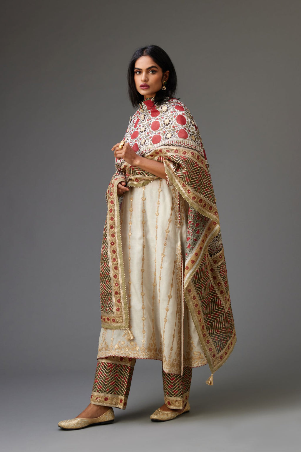 Off white cotton chanderi straight kurta set with all over heavy dori and gota embroidery work, highlighted with gold sequin work.