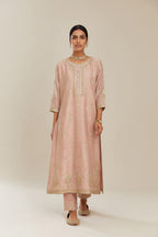 Old rose hand block printed silk chanderi kurta set with side panels, highlighted with gold gota and zari embroidery.