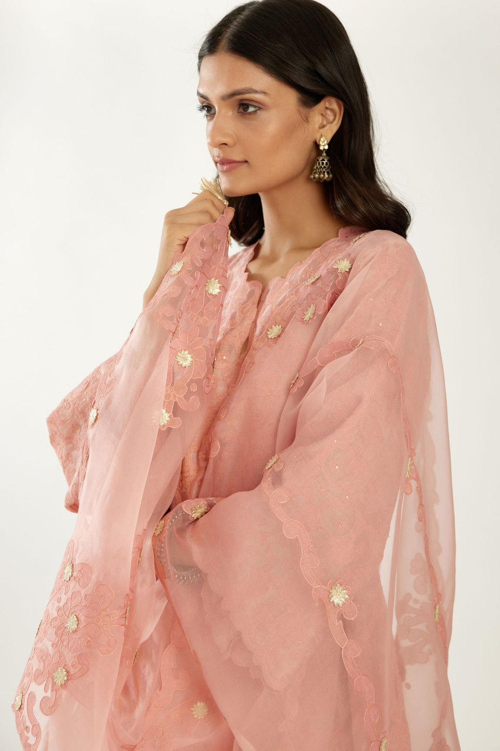 Pink short easy fit kurta set with all-over trellis jaal appliqué, highlighted with sequins.