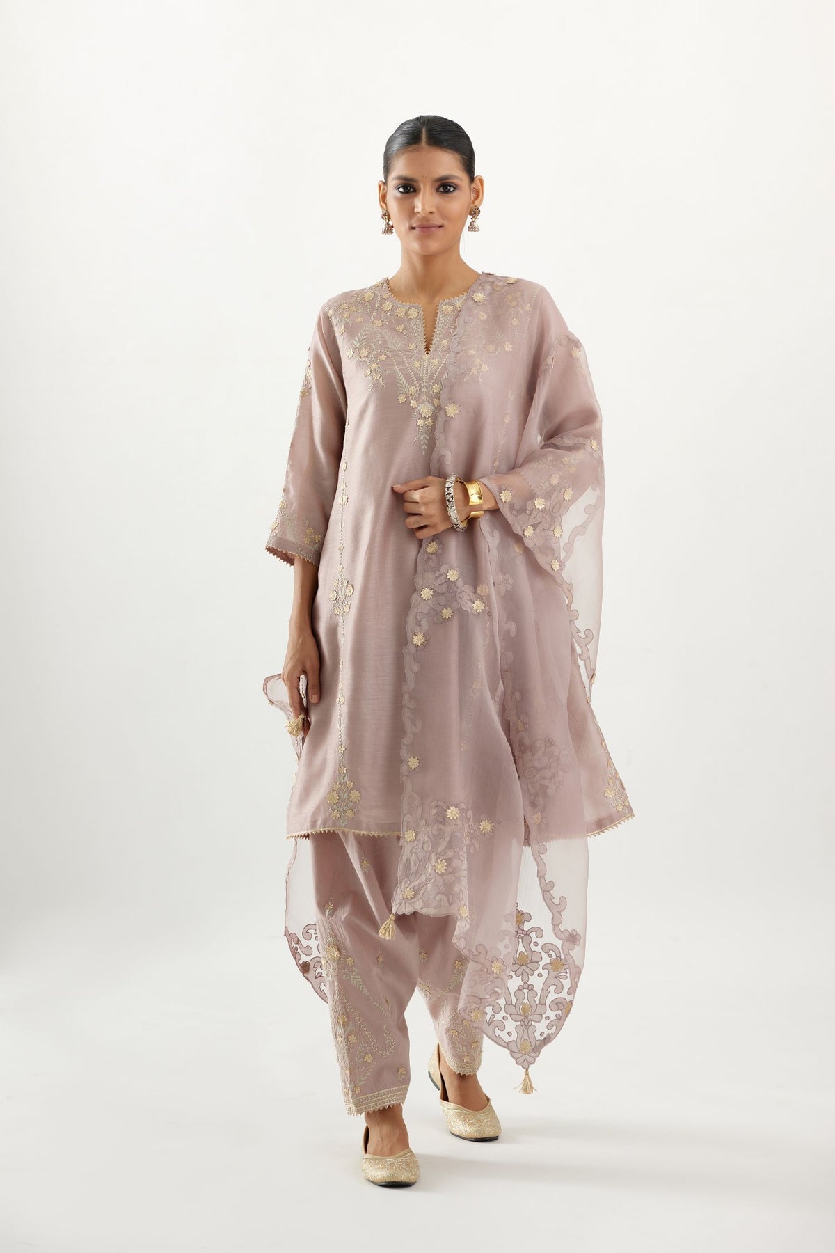 Lilac organza dupatta with heavy silk chanderi appliqué embroidery and gota flower detail.