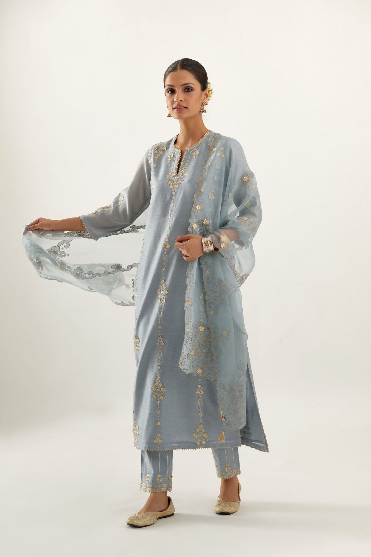 Blue silk chanderi straight kurta set, highlighted with gold zari and gota embroidery.