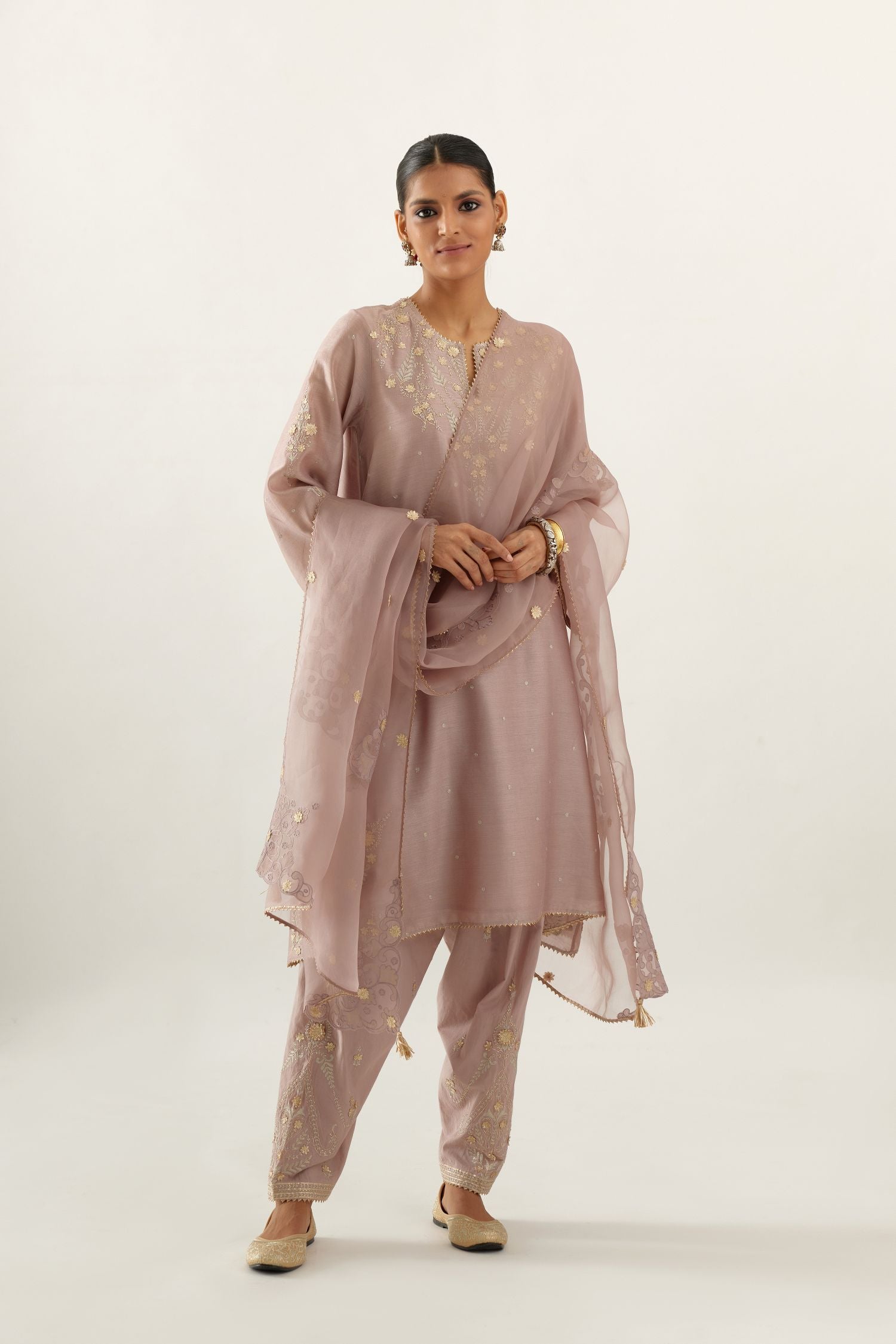 Lilac organza dupatta with silk chanderi appliqué embroidery and gota flower detail.