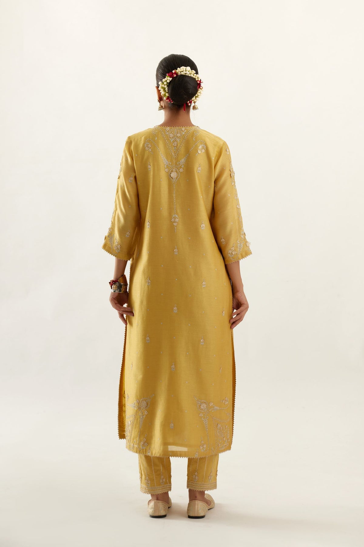 Silk chanderi straight kurta set with all-over gota and zari embroidery