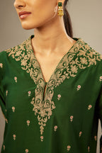 Green silk chanderi straight kurta set with gold dori embroidery, detailed with small aari embroidery buties all-over.
