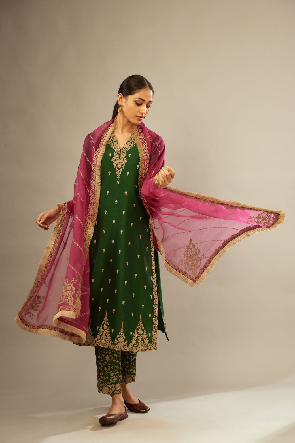 Green silk chanderi straight kurta set with gold dori embroidery, detailed with small aari embroidery buties all-over.