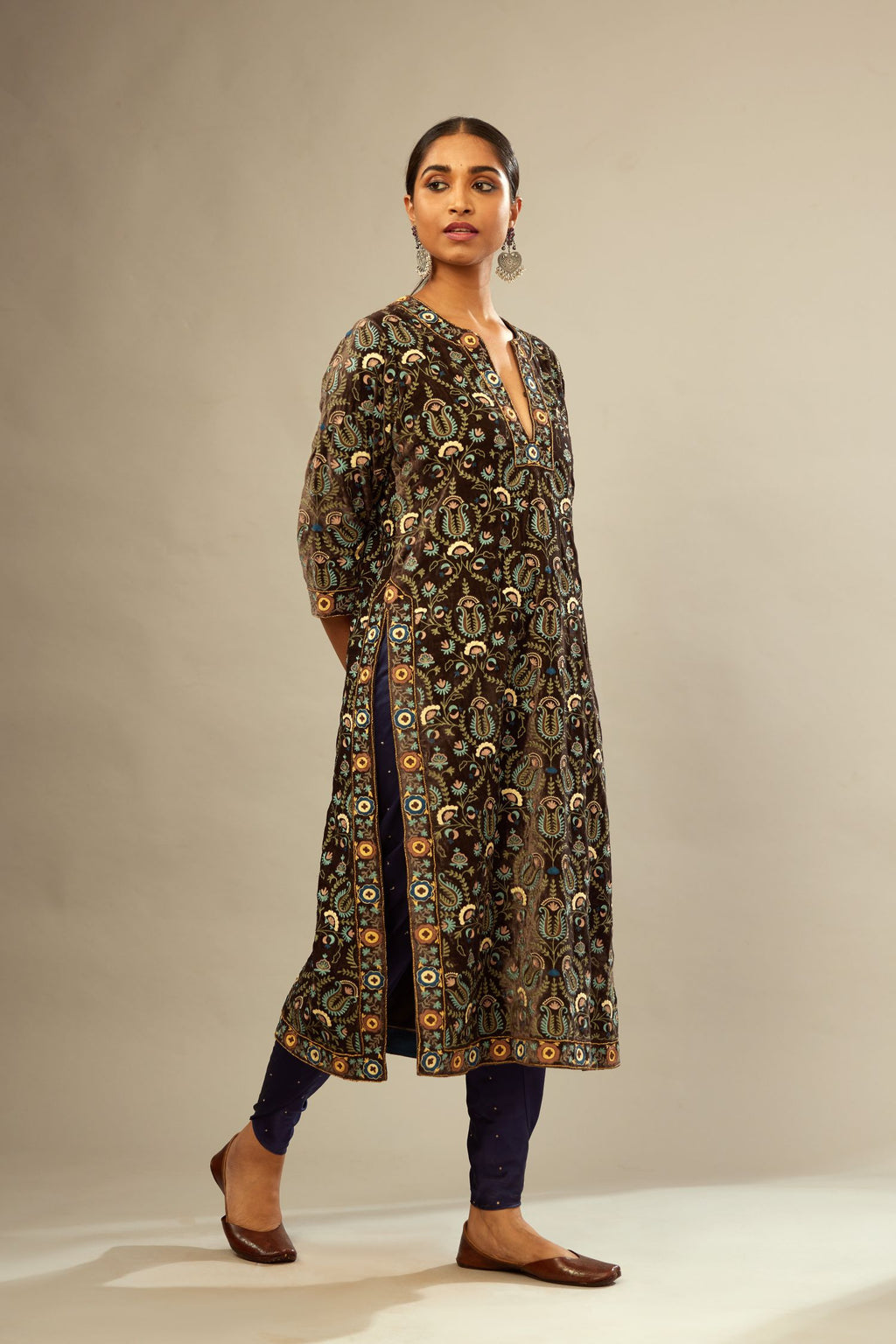 Grey silk velvet straight kurta set with multi colored silk thread jaal embroidery all over it, detailed with single line of zardosi work.