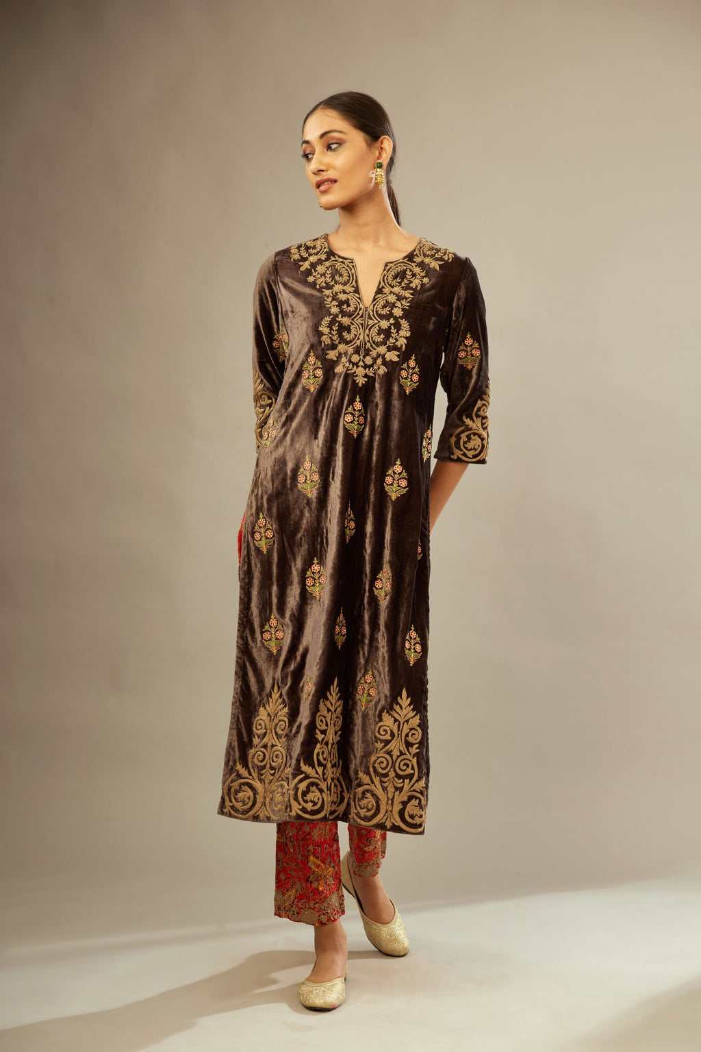 Grey silk velvet lined kurta set with light gold dori embroidery and contrast colored boota all-over the kurta.