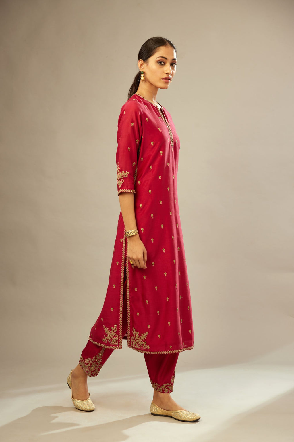 Fuchsia silk chanderi straight kurta set with gold dori embroidery, detailed with small aari embroidery buties all-over.