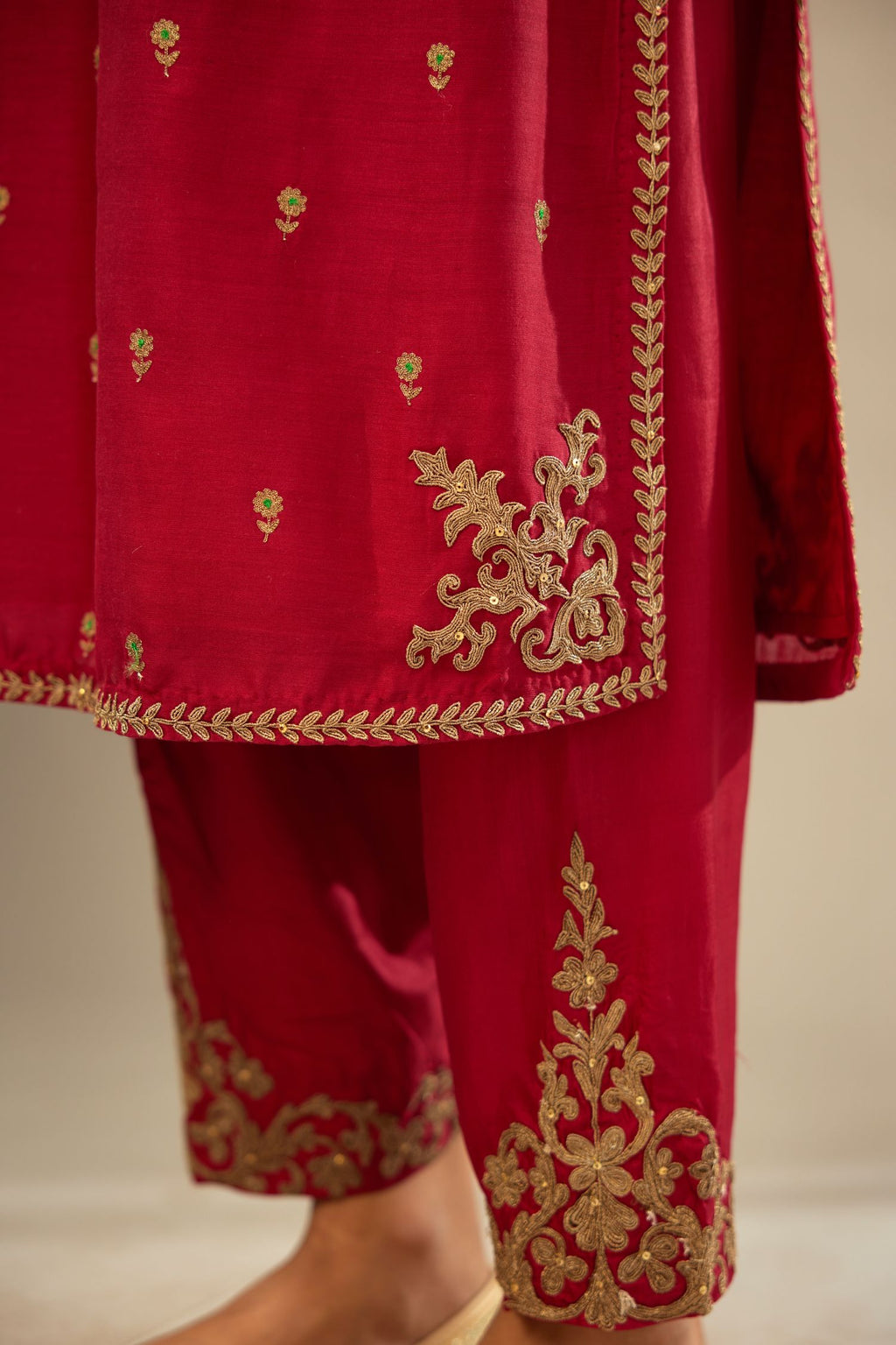Fuchsia silk chanderi straight kurta set with gold dori embroidery, detailed with small aari embroidery buties all-over.