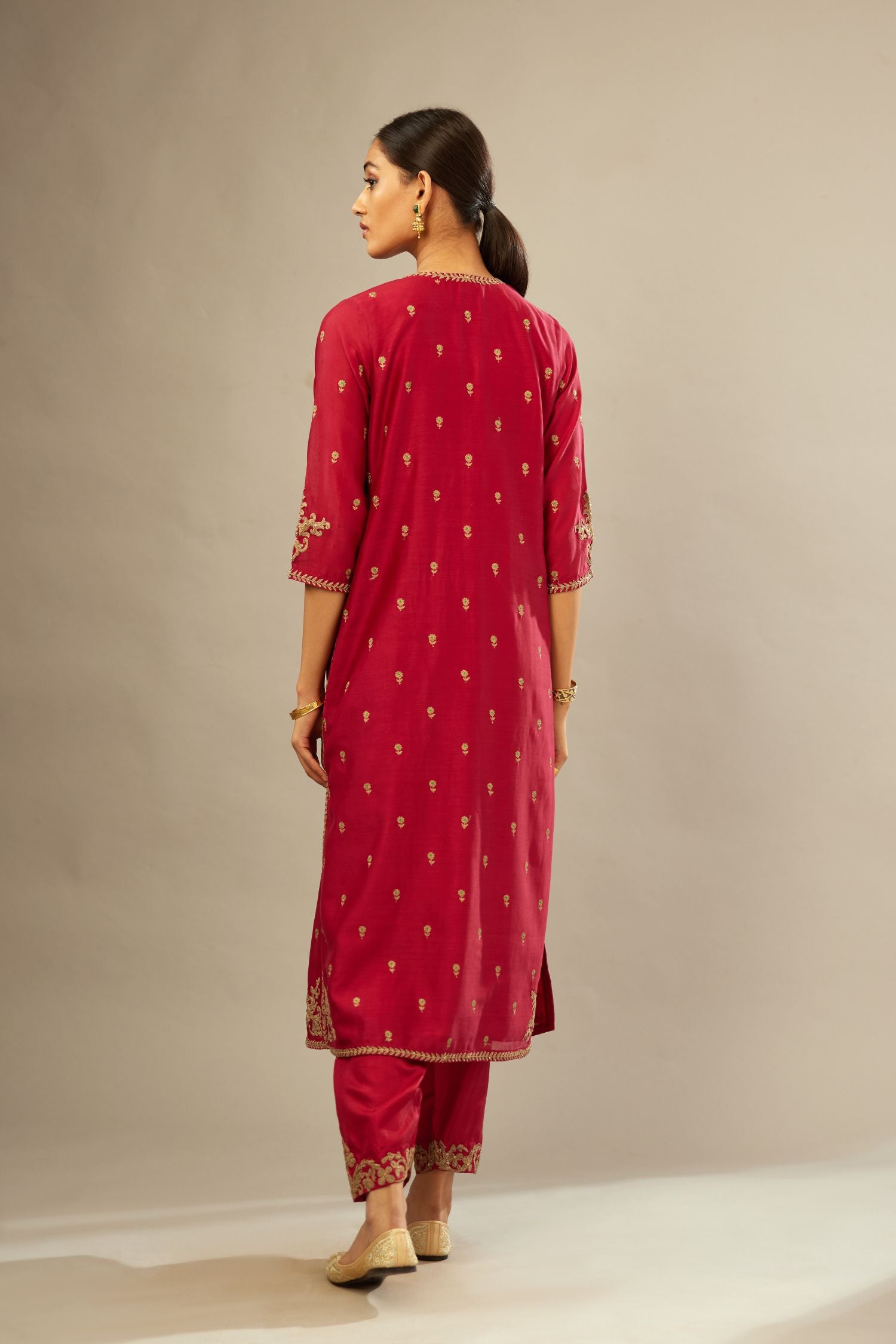 Fuchsia silk chanderi straight kurta set with gold dori embroidery, detailed with small aari embroidery buties all-over.