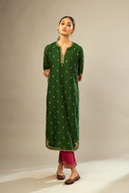 Green silk chanderi straight kurta set with gold dori embroidery, detailed with small aari embroidery buties all-over.