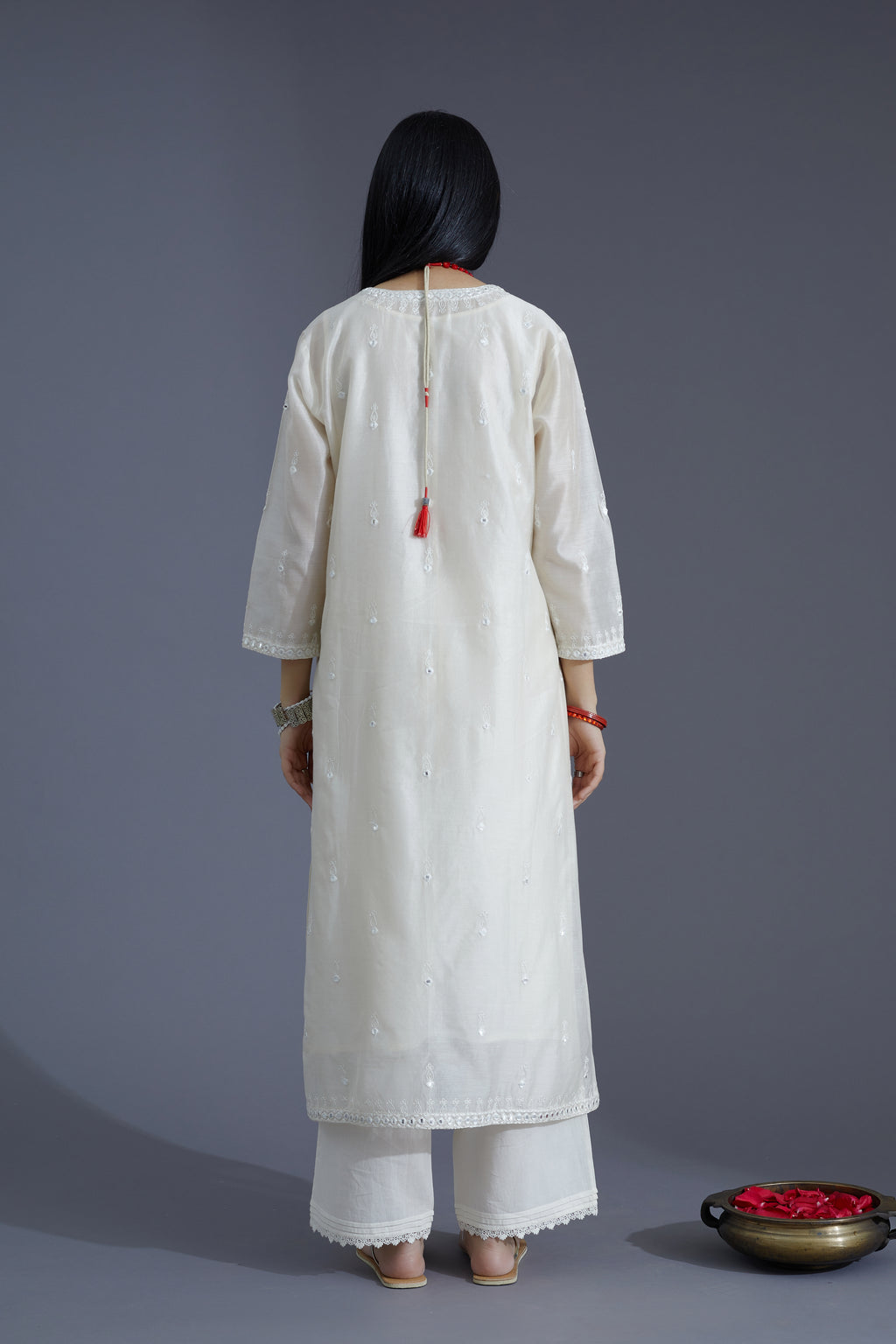 Off white silk chanderi straight kurta set with all-over small silk thread booti and mirror work embroidery (KURTA+SLIP+PANTS+DUPATTA)