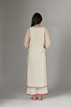 Straight Kurta set detailed with fine contrast thread embroidery