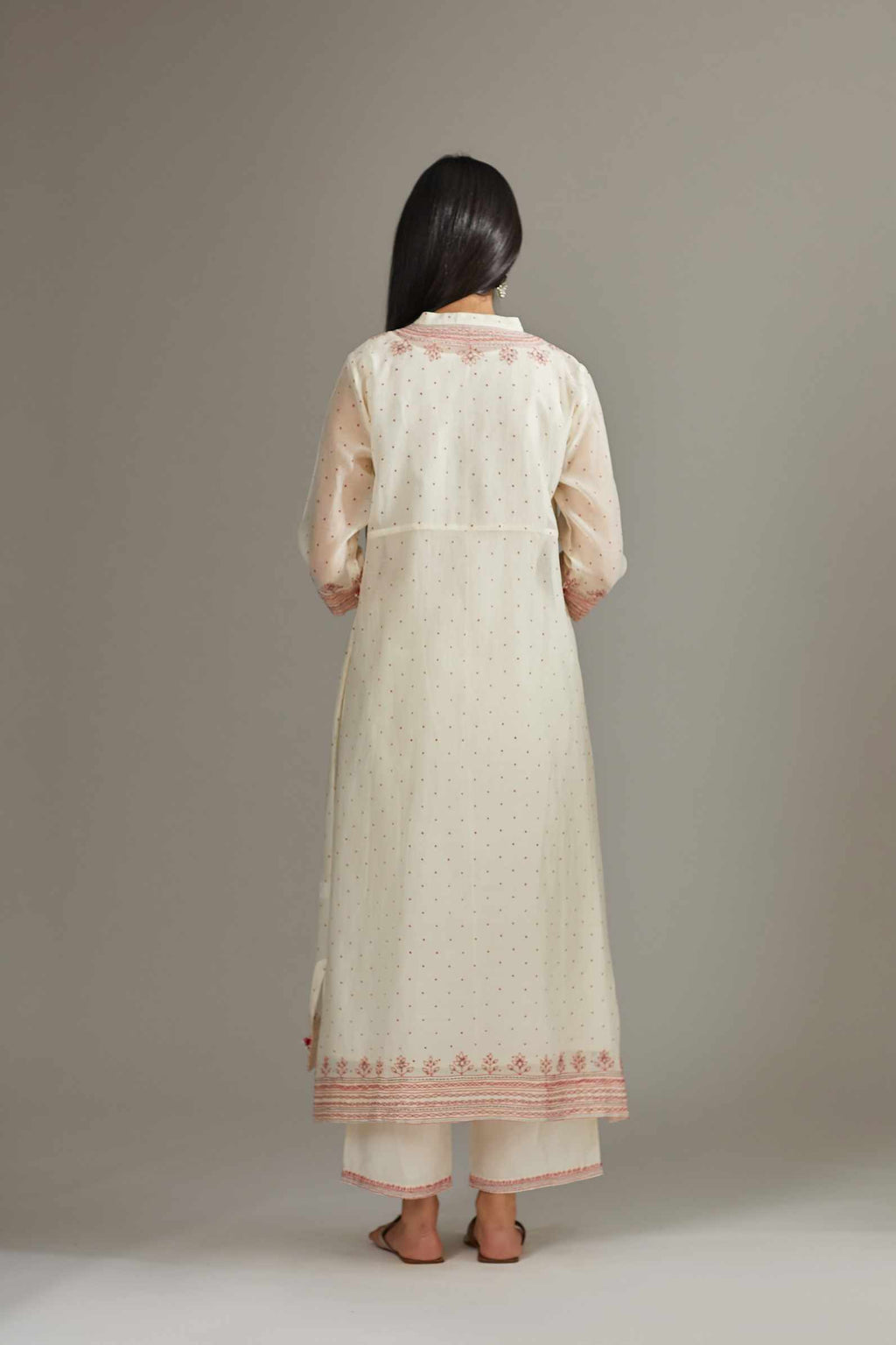 Hand block printed kurta set detailed with quilted embroidery