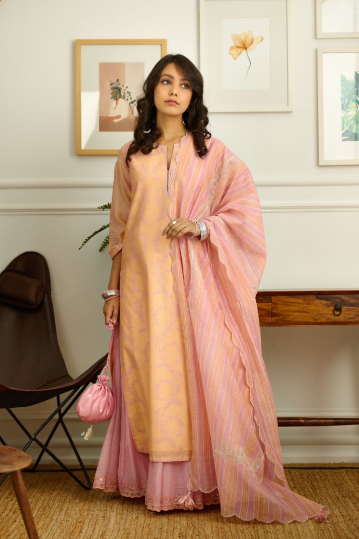 Buy Magenta Pink Salwar Suit online-Karagiri
