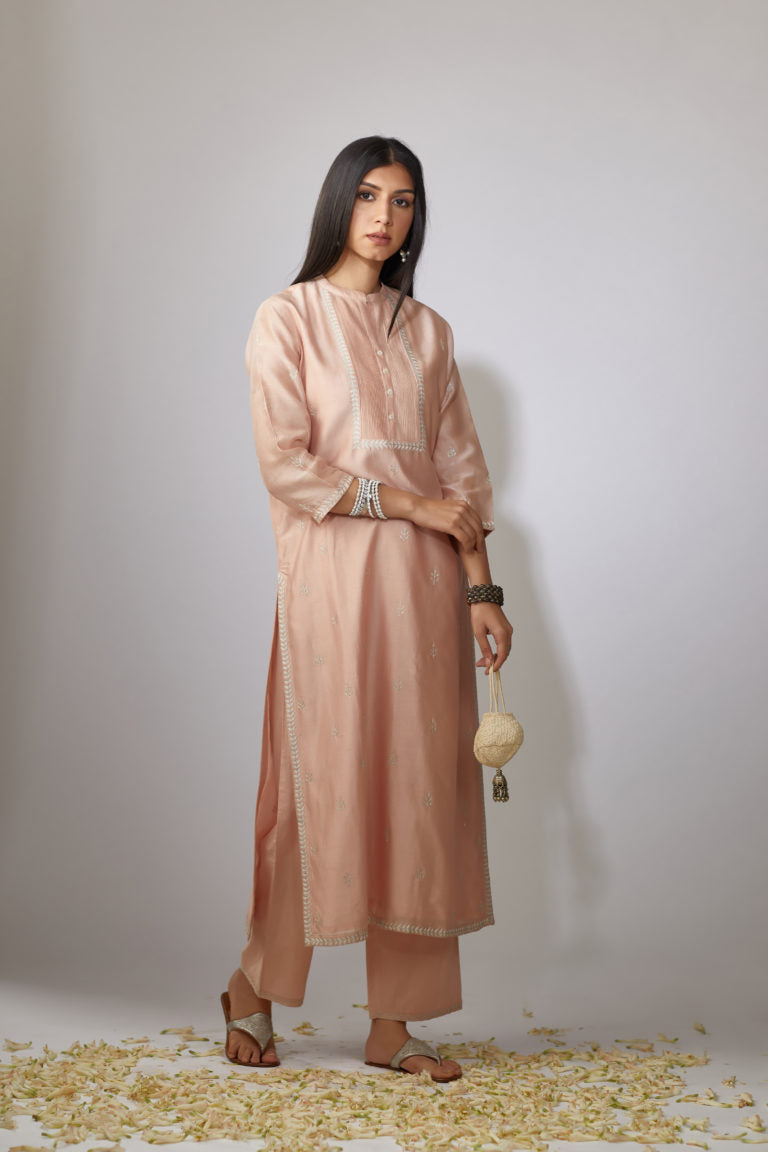 Pink straight Chanderi kurta set with aari embroidery