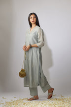 Grey straight kurta set with zari embroidery