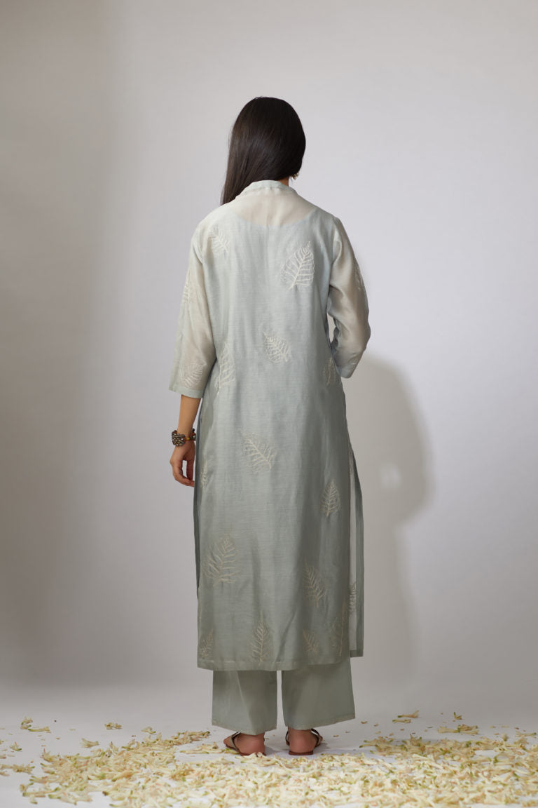 Grey straight kurta set with zari embroidery