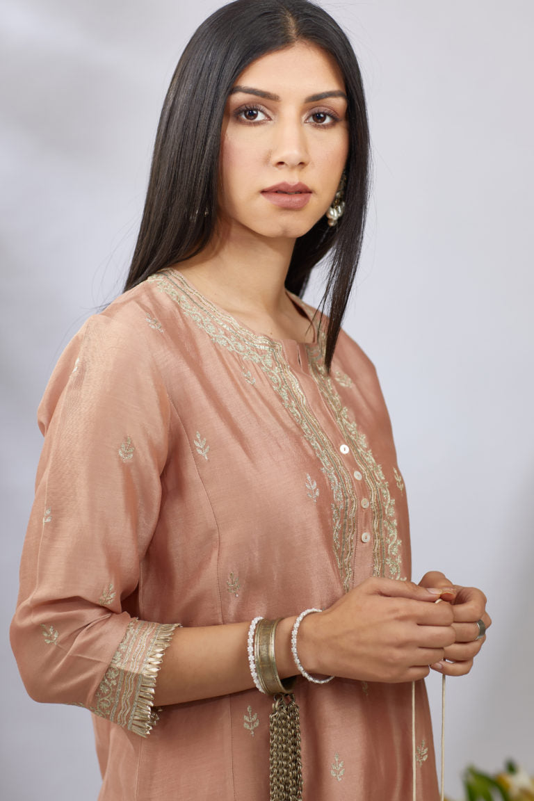 Dusty rust straight kurta set with zari embroidery