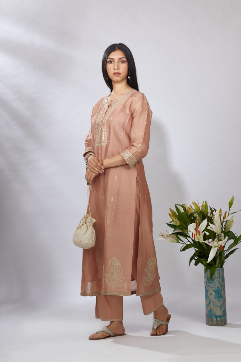 Dusty rust straight kurta set with zari embroidery
