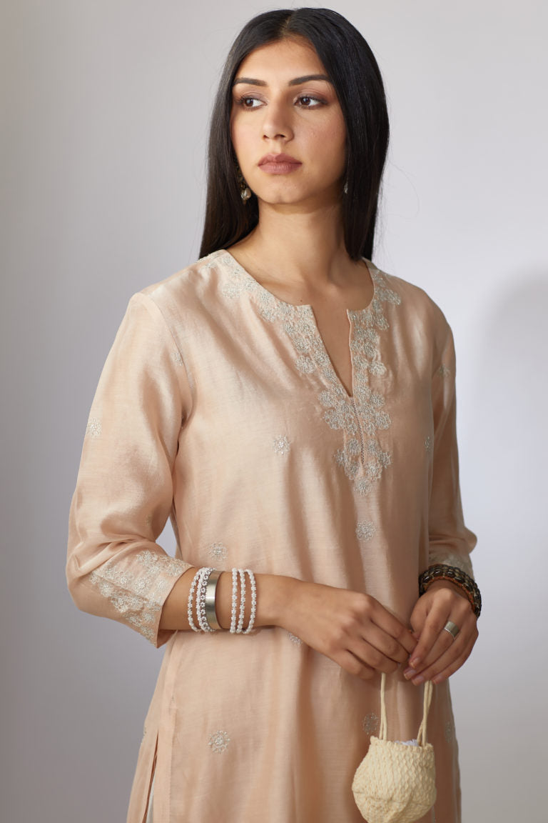 Light peach straight Chanderi kurta set with zari embroidery