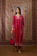 Fuchsia silk velvet straight kurta set with all over gold gota and zari embroidery.