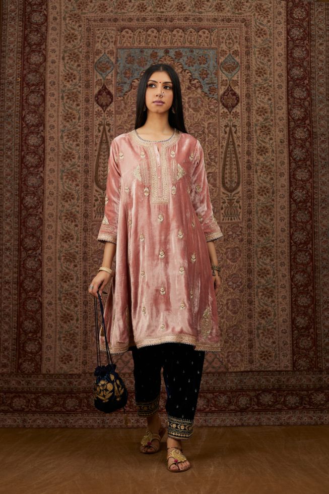 Short kalidar silk velvet kurta set with button placket and all over gold gota and zari embroidery.