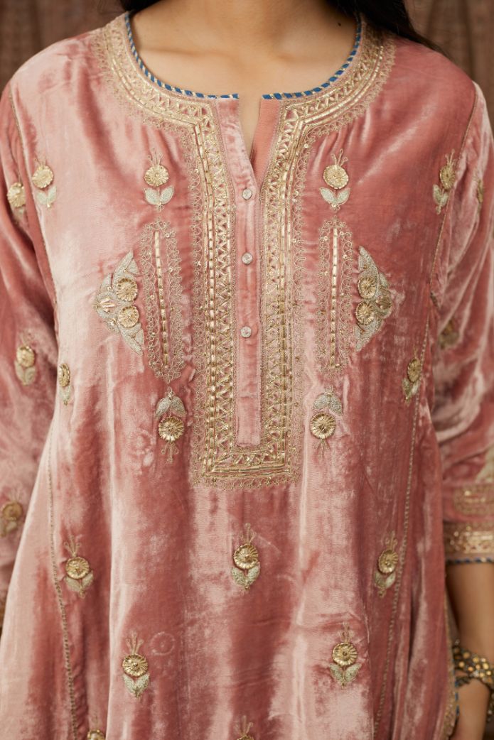 Short kalidar silk velvet kurta set with button placket and all over gold gota and zari embroidery.