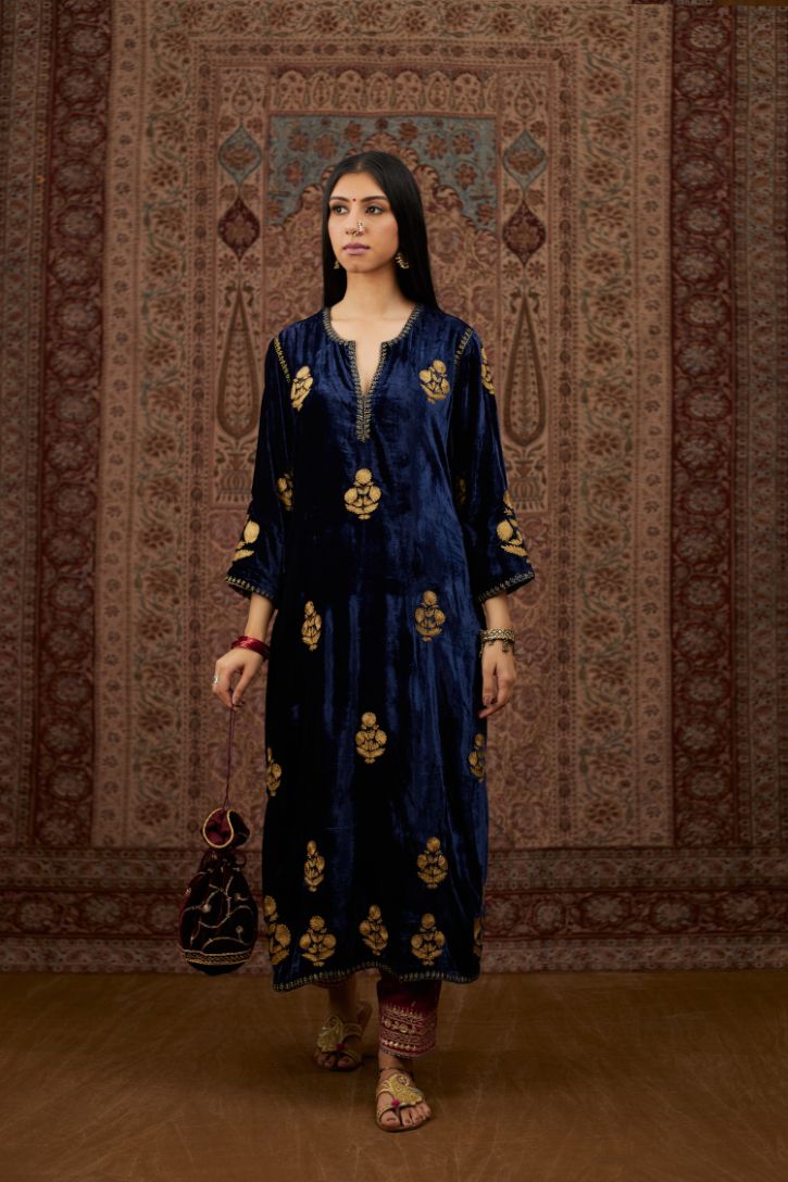 Navy blue silk velvet straight kurta set with all over gold zari embroidery butas.