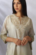 Straight kurta set with ombre and gota embroidery at neck