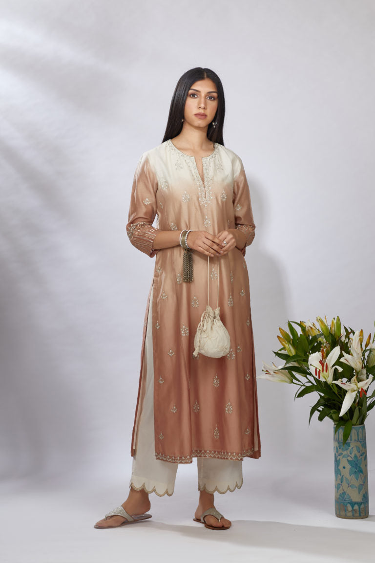 Ombre dyed straight kurta set, detailed with floral thread and zari embroidery